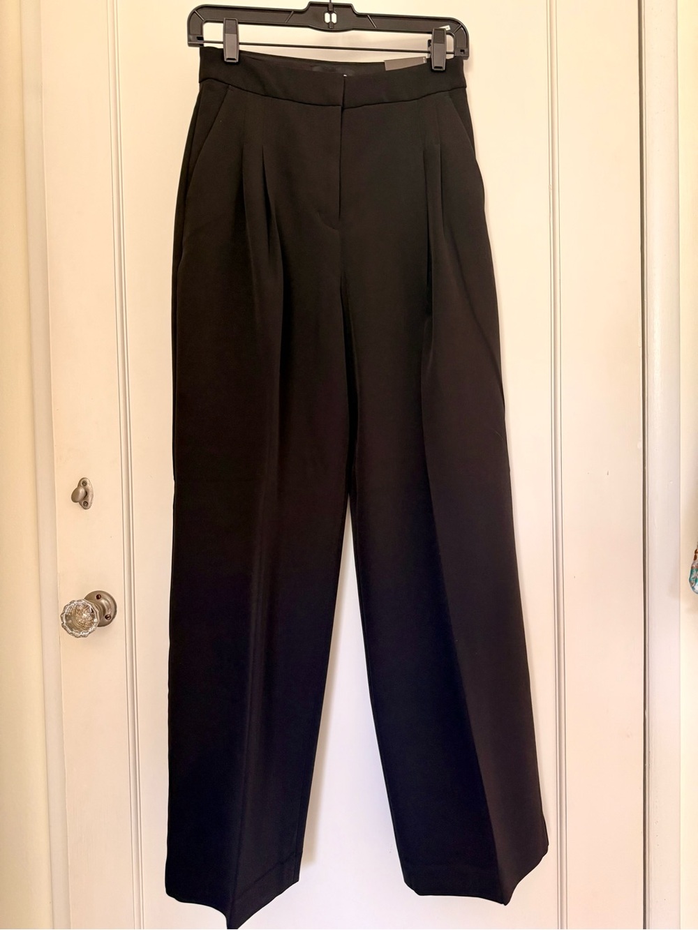 NEW - Express Classic Black Wide-Leg Super High Rise Women’s Trousers, Size 2S